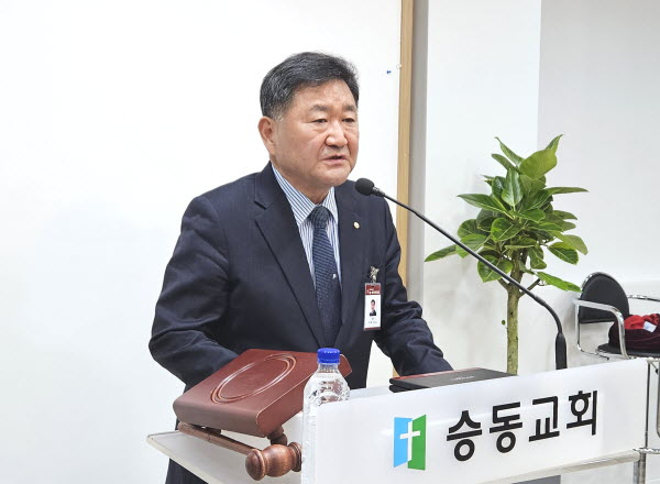 600 이희근 회장.jpg