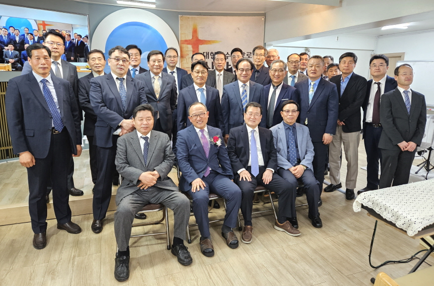 875 단체사진.jpg